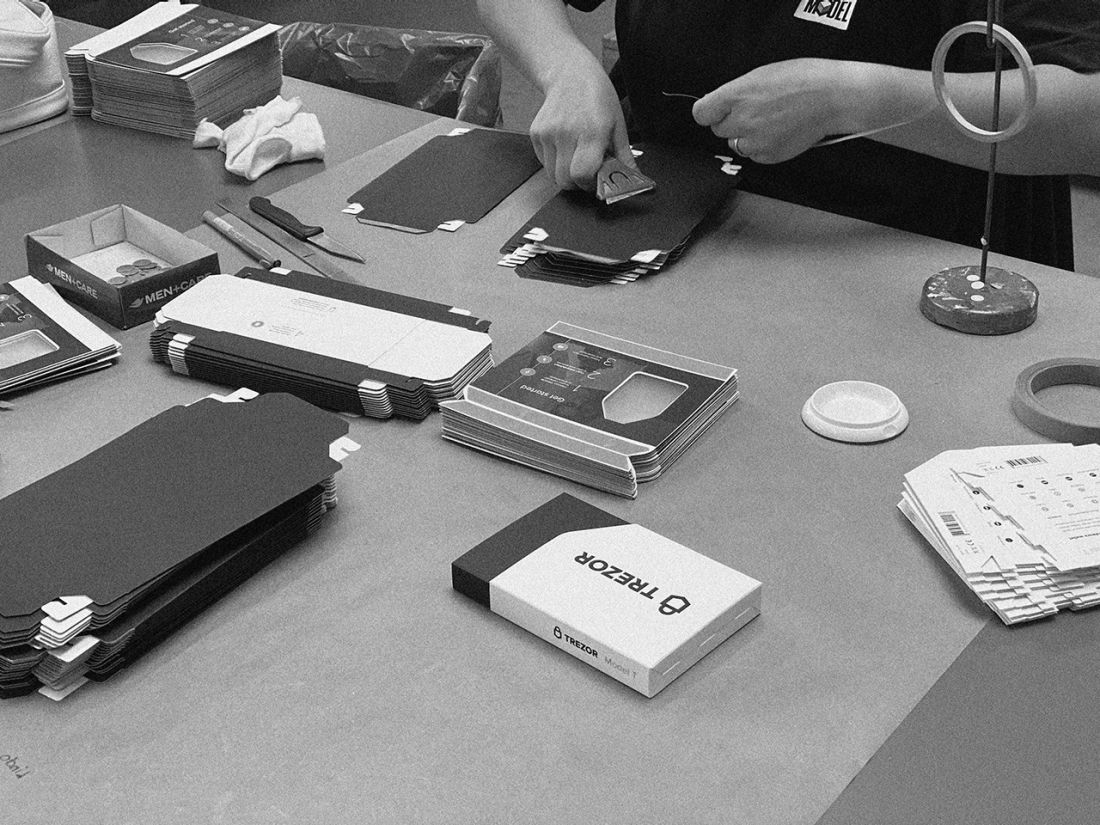 Trezor Crypto Wallet | Model Group Switzerland