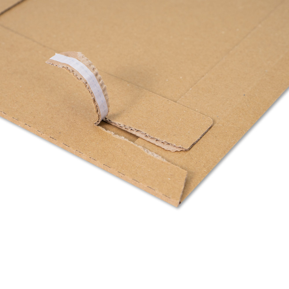 Detail-Shipping-bag-with-self-adhesive-seal-in-brown2