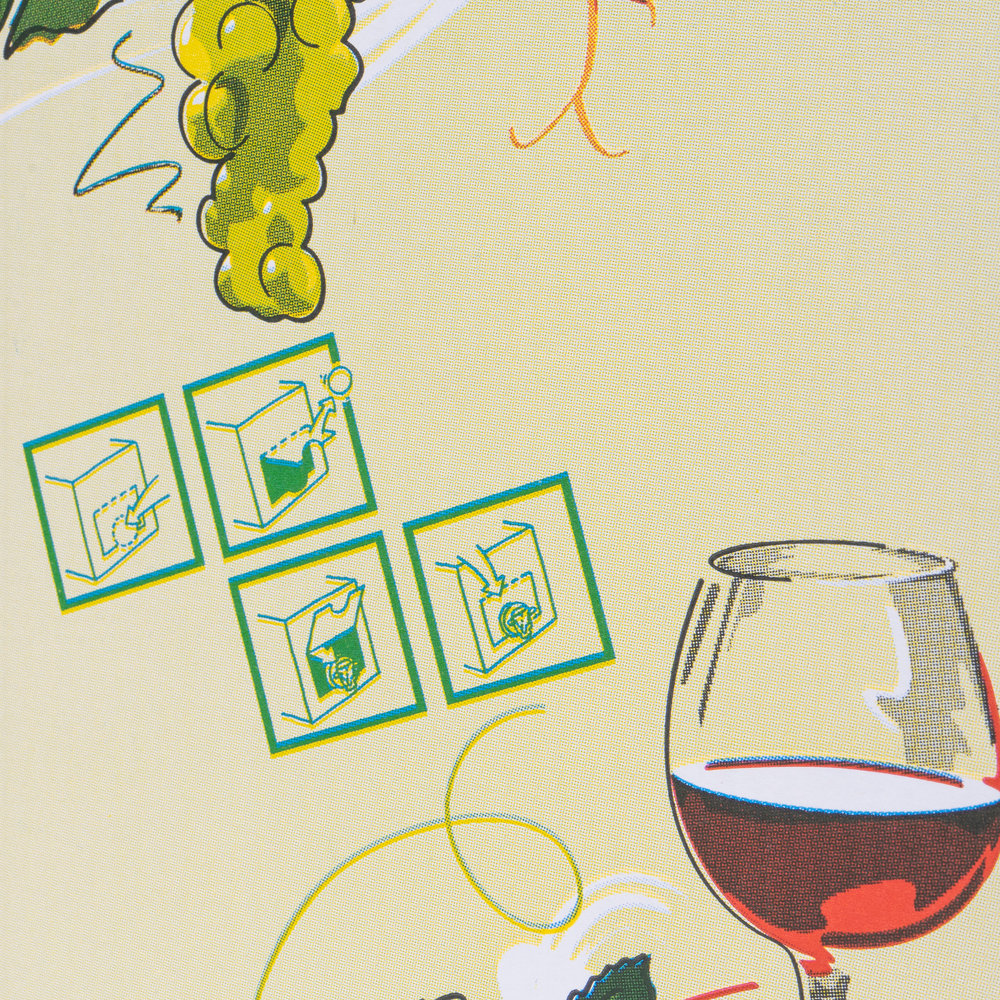 Detail-Bag-in-Box-for-wine-in-white-with-wine-glass-grape-motif-2.jpg