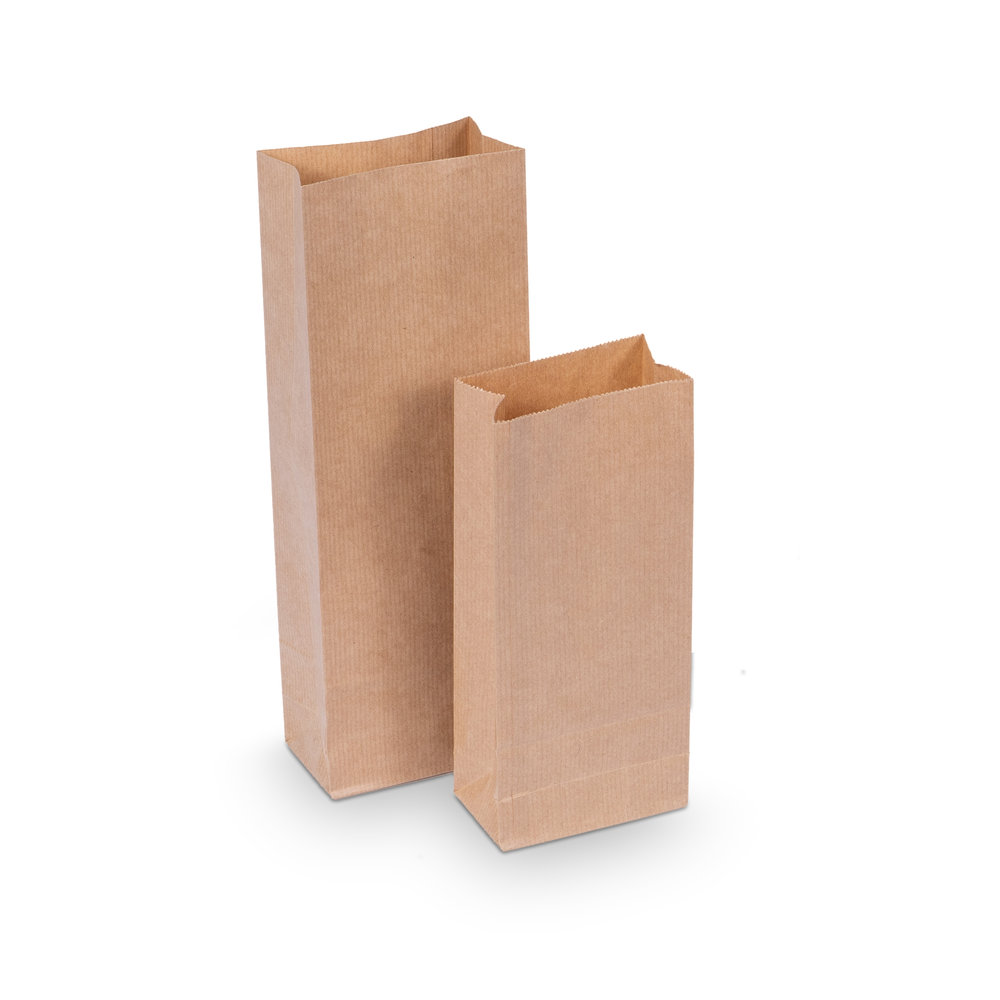 Modell-Kraft-paper-bag-in-brown