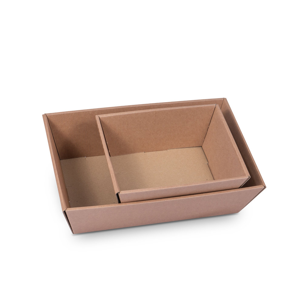 Modell-Rectangular-gift-baskets-with-open-weave-in-natural.jpg