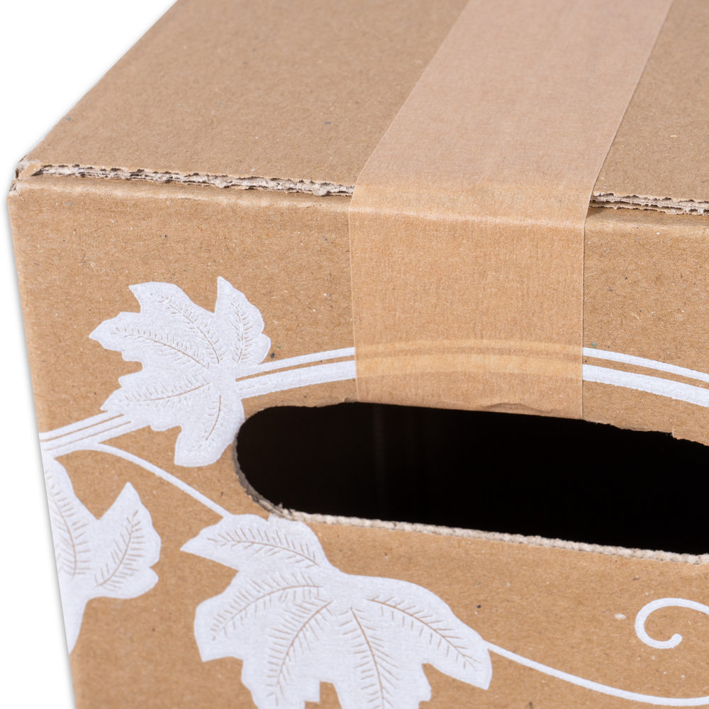Detail-Wine-packaging-with-white-vine-grape-motif_9.jpg