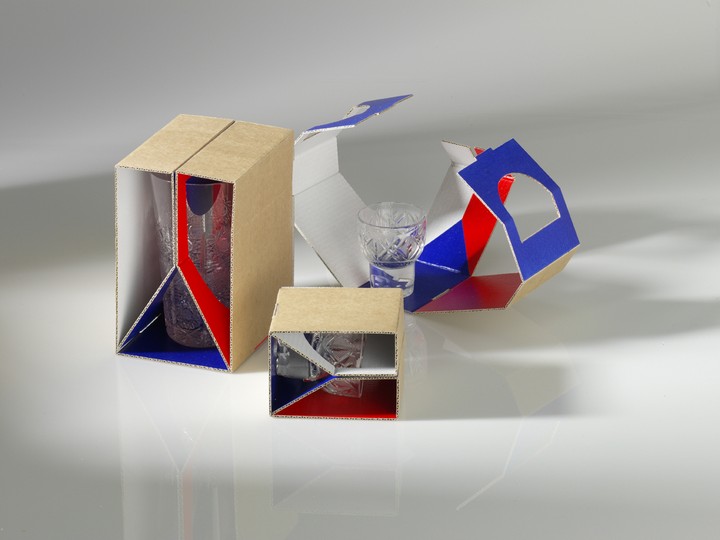 1st place: Flag packaging, Czech packaging - Diana Winklerová (CZE)