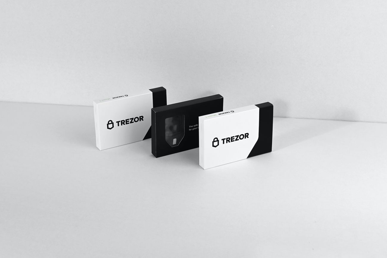 Trezor Crypto Wallet | Model Group Germany